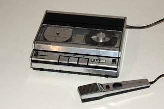 Une image contenant cassette, Appareils lectroniques, Cassette audio, Appareil lectronique

Le contenu gnr par lIA peut tre incorrect.