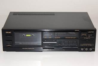 Une image contenant Appareils lectroniques, Appareil lectronique, intrieur, stro

Le contenu gnr par lIA peut tre incorrect.